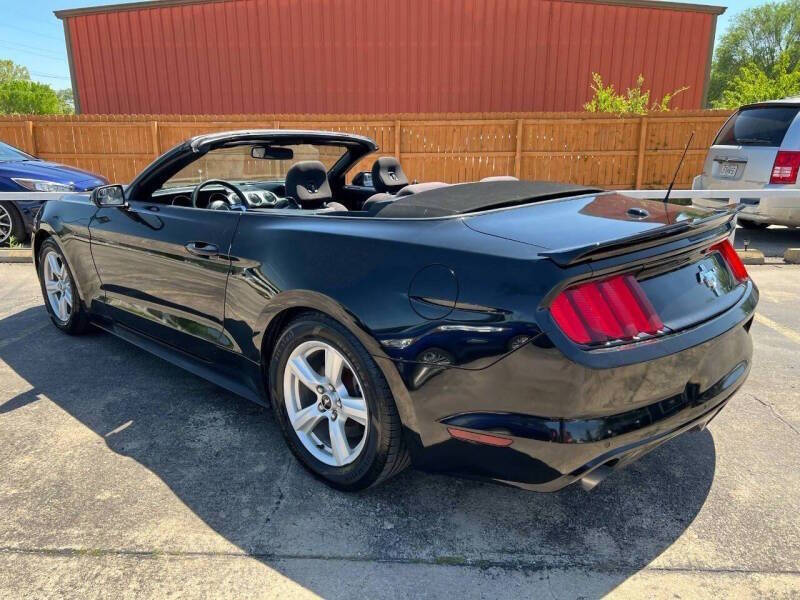 2017 Ford Mustang V6