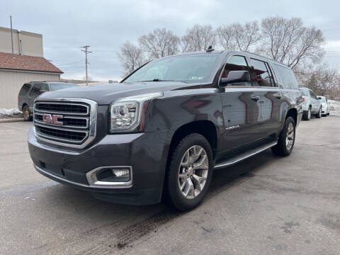 2016 GMC Yukon XL for sale at MIDWEST CAR SEARCH in Fridley MN