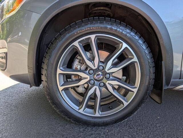 2018 Volvo V60 Cross Country T5 Premier