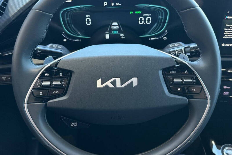 2026 Kia Niro EX