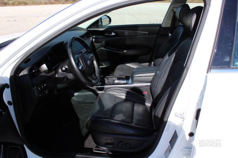 2020 Kia Cadenza Limited