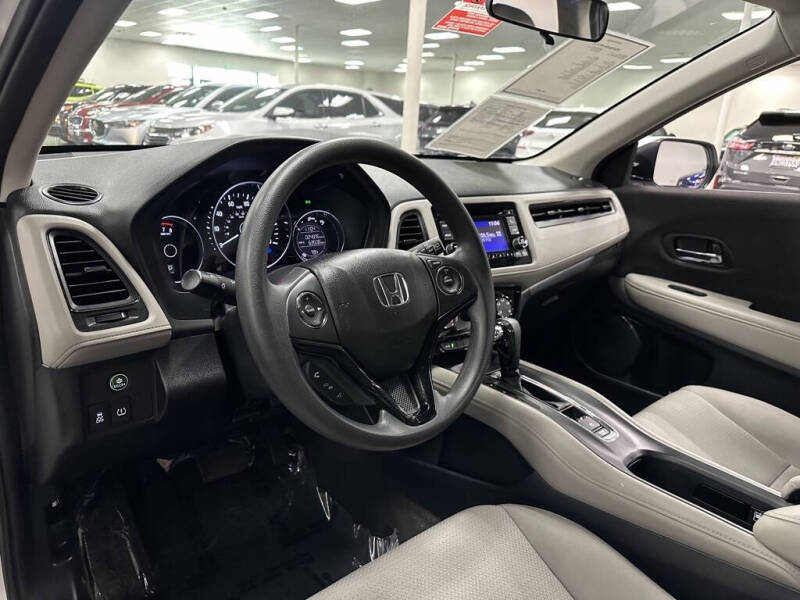 2022 Honda HR-V LX