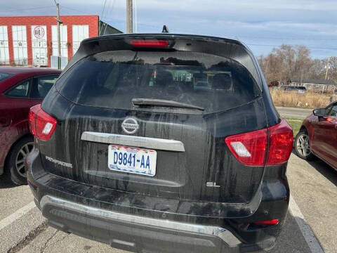 2020 Nissan Pathfinder SL