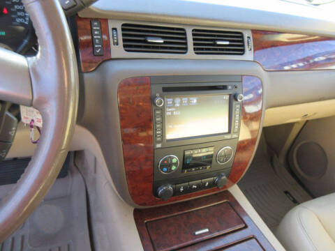 2014 Chevrolet Suburban LTZ