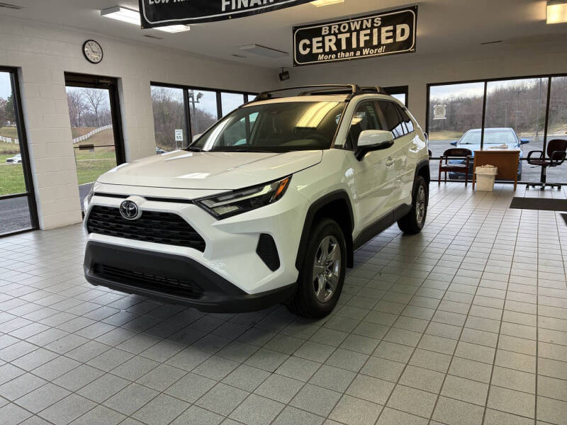 2025 Toyota RAV4 XLE's photo