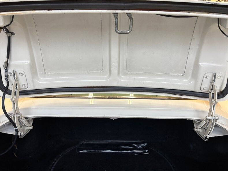 1963 Studebaker Avanti