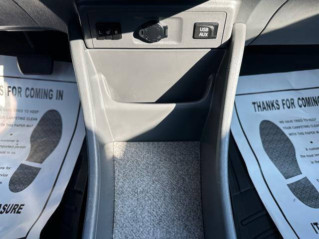 2012 Toyota Prius v Five