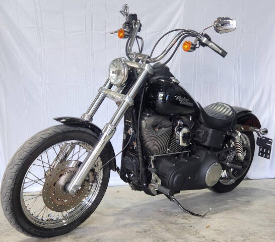 Harley-Davidson Dyna Street Bob Image