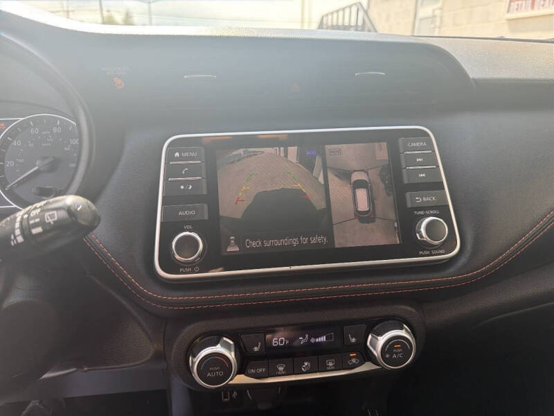 2019 Nissan Kicks SR