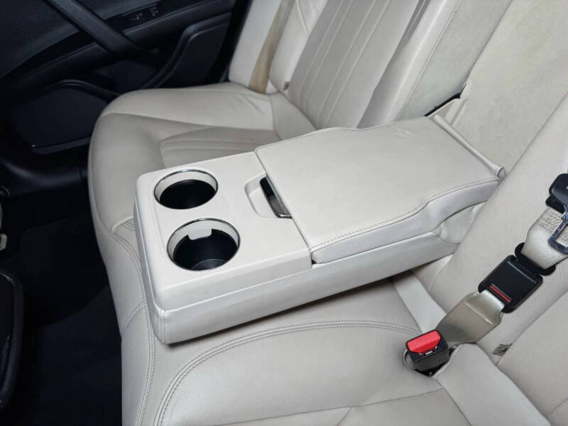 2017 Maserati Ghibli