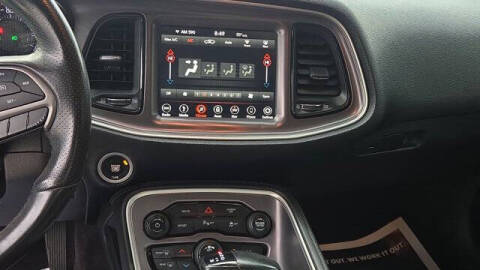 2019 Dodge Challenger SXT