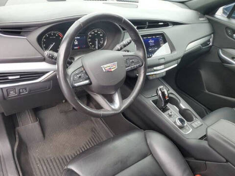 2020 Cadillac XT4 Premium Luxury