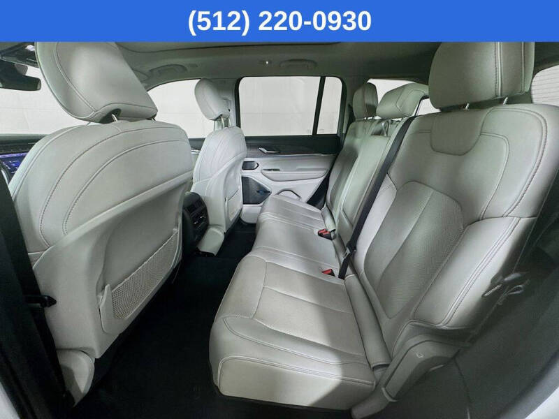 2022 Jeep Grand Cherokee Overland