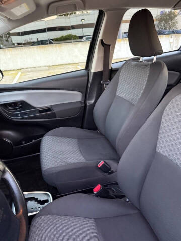 2015 Toyota Yaris 5-Door L