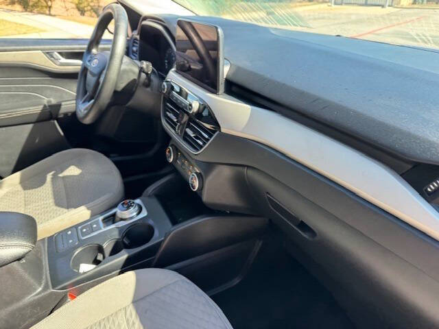 2021 Ford Escape SE