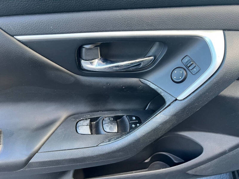 2017 Nissan Altima 2.5 SV