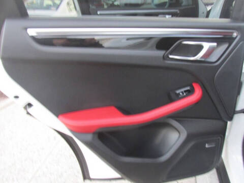 2017 Porsche Macan S