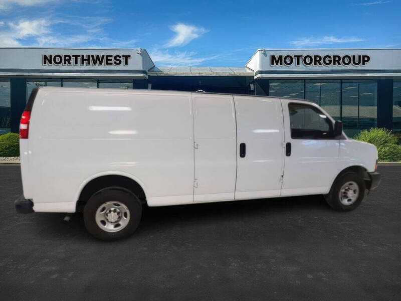 2018 Chevrolet Express 2500
