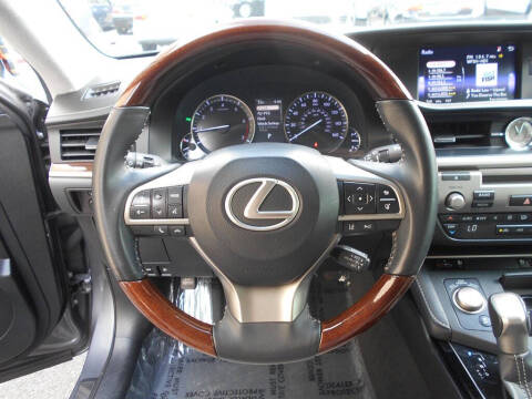 2017 Lexus ES 350