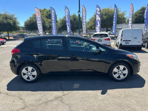 2016 Kia Forte5 LX