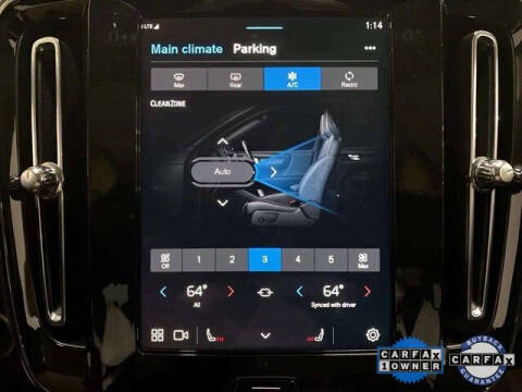 2025 Volvo XC40 B5 Plus Bright Theme