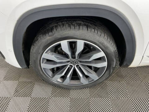 2022 Volkswagen Atlas Cross Sport V6 SEL Premium R-Line 4Motion