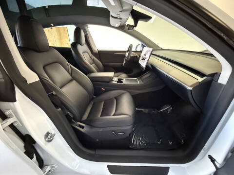 2023 Tesla Model Y Performance