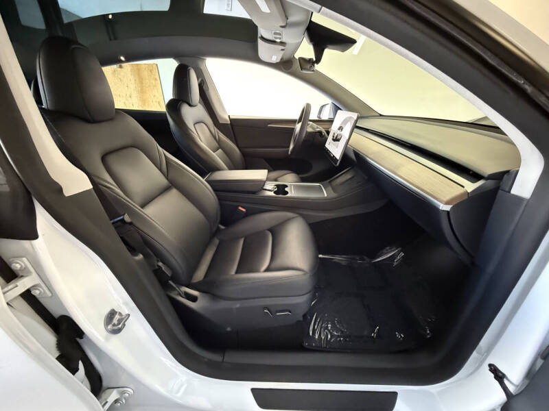 2023 Tesla Model Y Performance