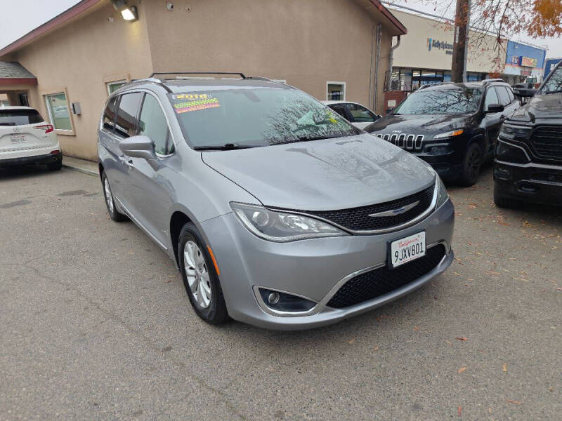 2018 Chrysler Pacifica Touring L