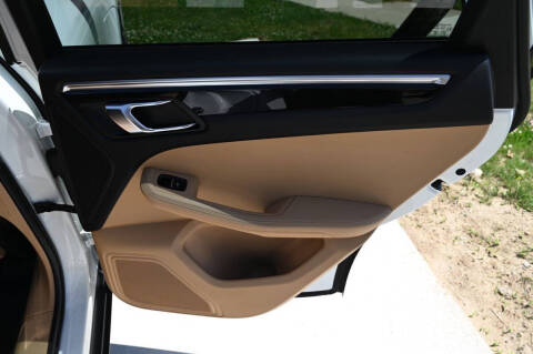 2018 Porsche Macan S