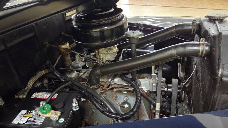 1947 Ford Deluxe