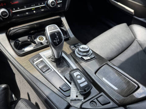 2012 BMW 5 Series 528i