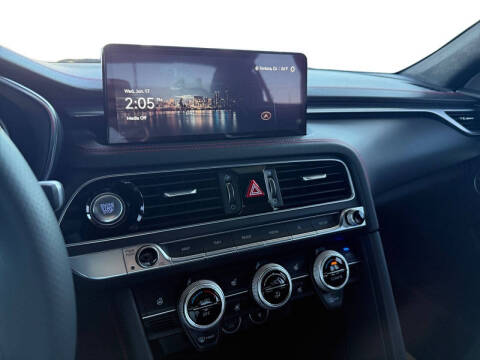 2023 Genesis G70