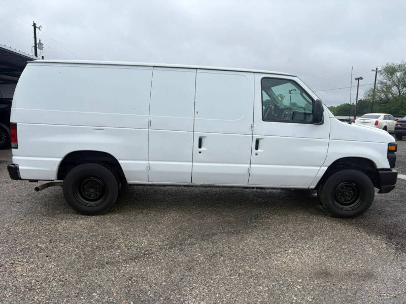 2011 Ford E-Series E-150