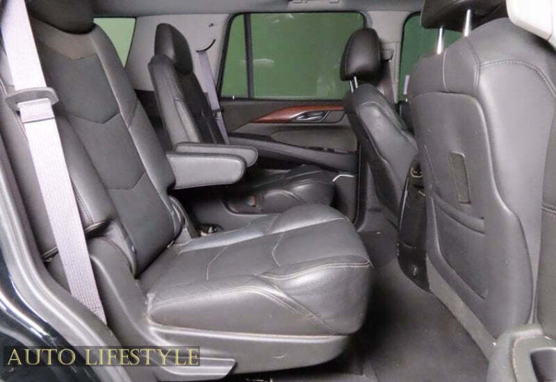 2017 Cadillac Escalade Luxury