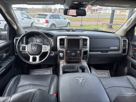 2017 RAM 1500 Laramie