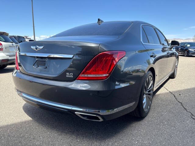2018 Genesis G90