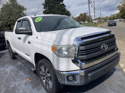 2014 Toyota Tundra SR5