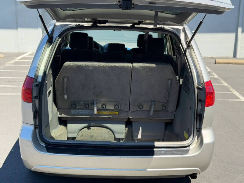 2006 Toyota Sienna