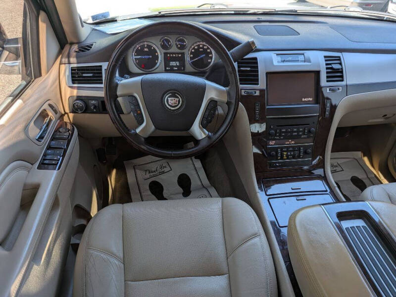2014 Cadillac Escalade Luxury