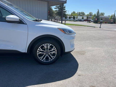 2022 Ford Escape SEL