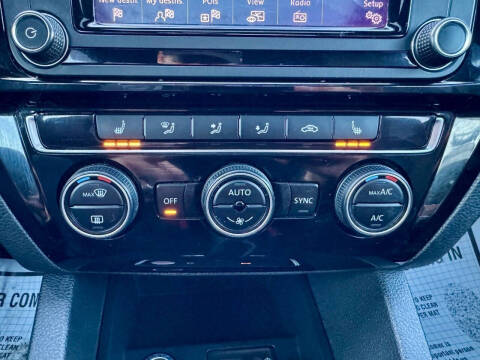 2017 Volkswagen Jetta 2.0T GLI