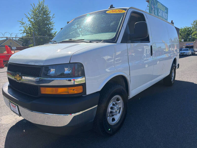 2020 Chevrolet Express 2500