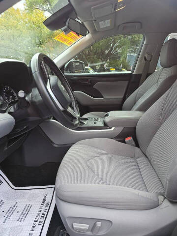 2023 Toyota Highlander Platinum