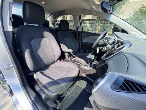 2020 Chevrolet Sonic LT