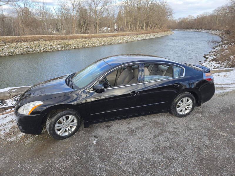 2012 Nissan Altima S photo 12