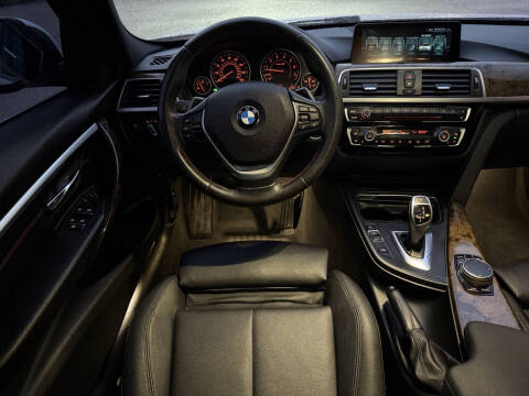 2017 BMW 3 Series 330i