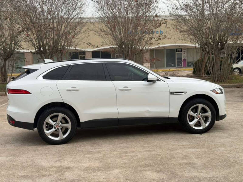 2019 Jaguar F-PACE 25t Premium