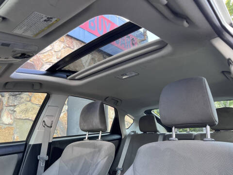 2013 Toyota Prius Three