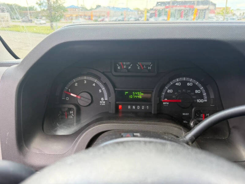 2011 Ford E-Series E-350 SD